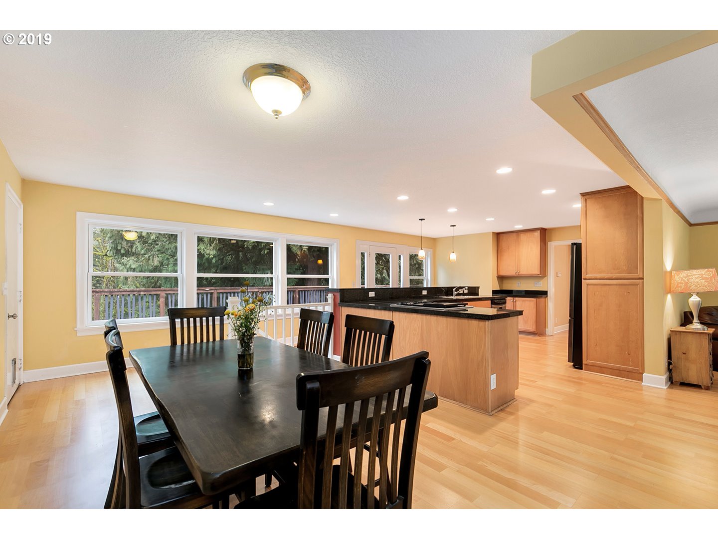 840 Southwest Maplecrest Drive Portland, OR 97219 - Photo 13 of 32 Gallery Image 13