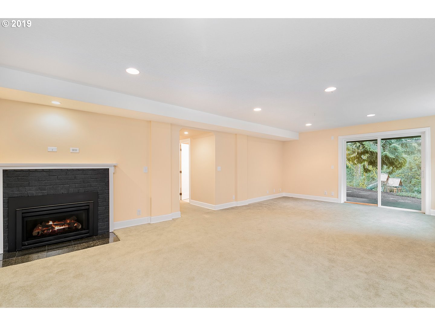 840 Southwest Maplecrest Drive Portland, OR 97219 - Photo 21 of 32 Gallery Image 21