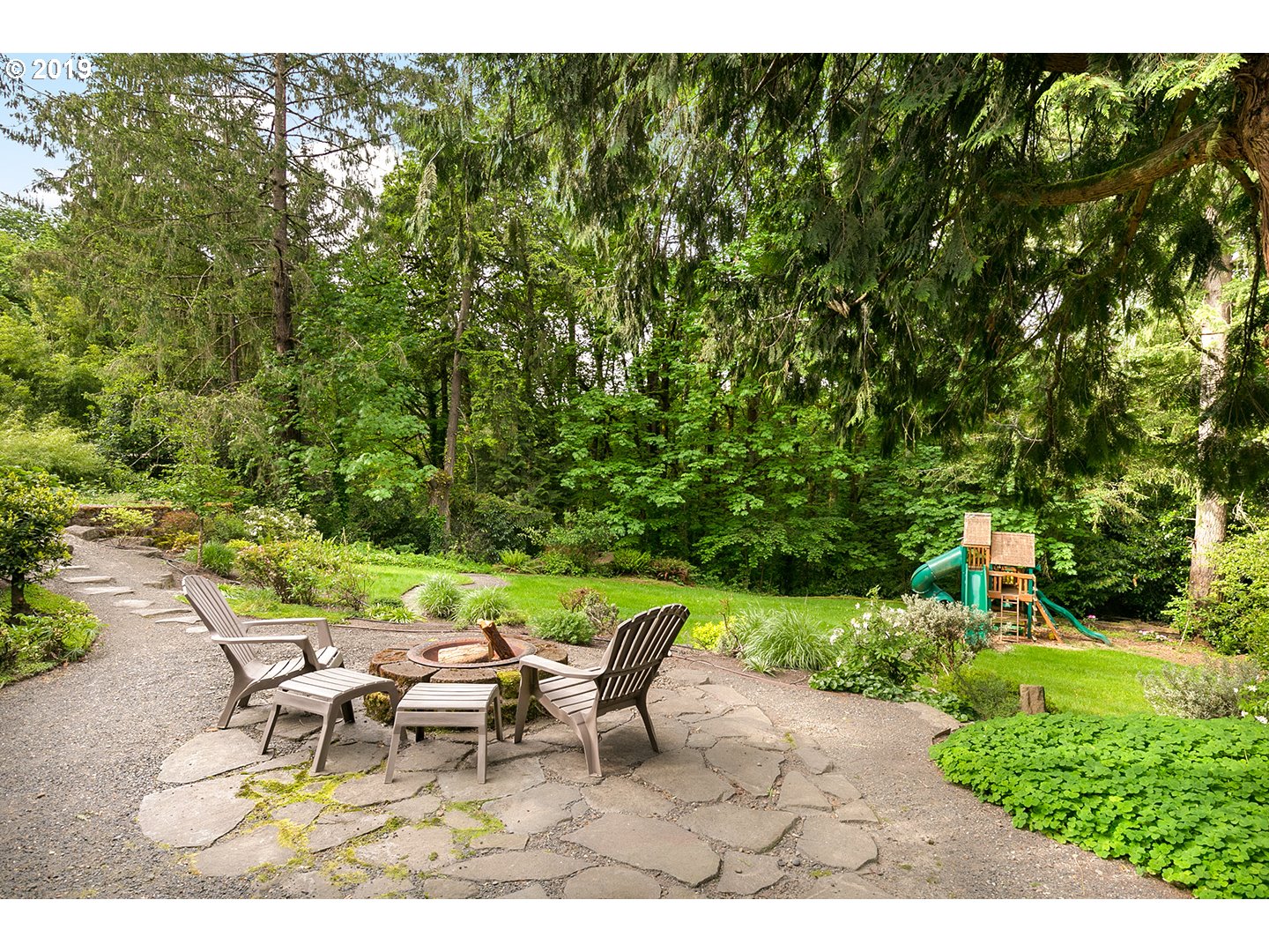 840 Southwest Maplecrest Drive Portland, OR 97219 - Photo 29 of 32 Gallery Image 29