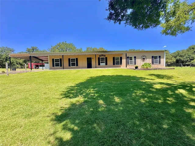 $759,900 | 203 Pr 215, Whitney, TX 76692