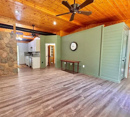 $719,500 | 203 Pr 215, Whitney, TX 76692