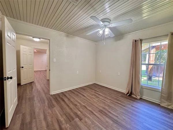 $719,500 | 203 Pr 215, Whitney, TX 76692