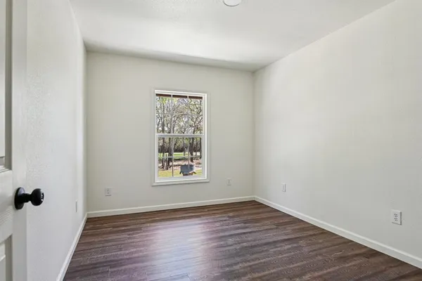 $719,500 | 203 Pr 215, Whitney, TX 76692