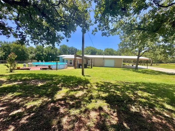 $719,500 | 203 Pr 215, Whitney, TX 76692