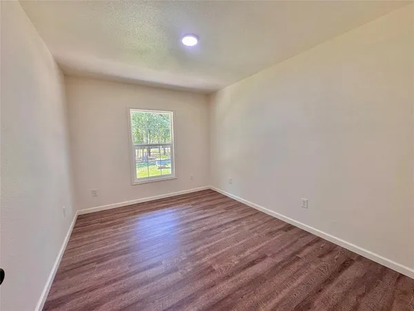 $719,500 | 203 Pr 215, Whitney, TX 76692