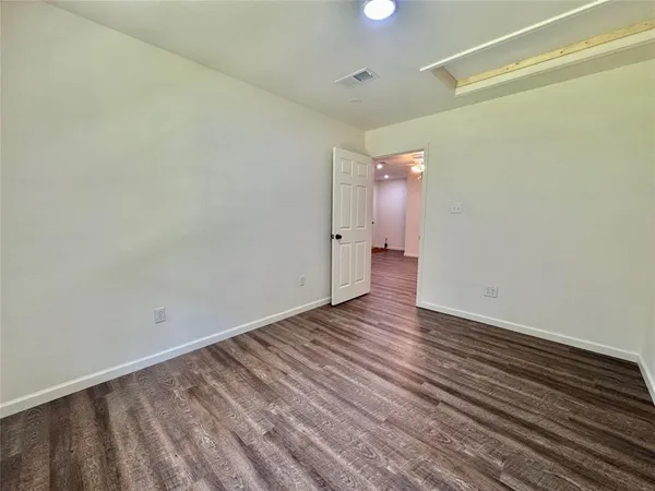 $719,500 | 203 Pr 215, Whitney, TX 76692