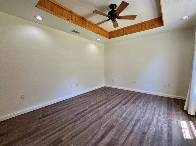 $759,900 | 203 Pr 215, Whitney, TX 76692