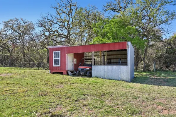 $719,500 | 203 Pr 215, Whitney, TX 76692