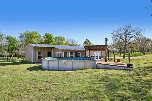 $719,500 | 203 Pr 215, Whitney, TX 76692