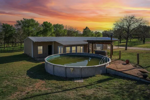 $719,500 | 203 Pr 215, Whitney, TX 76692