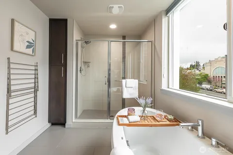 $699,000 | 111 17th Avenue, Unit B, Seattle, WA 98122