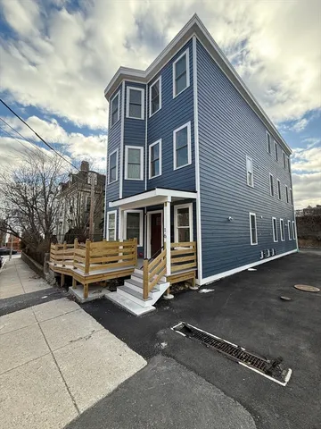 $5,800 | 16 Delle Avenue, Unit 3, Boston, MA 02120