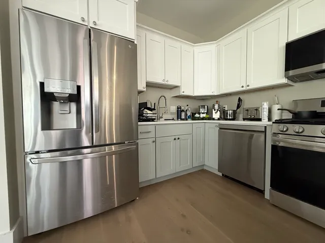 $5,800 | 16 Delle Avenue, Unit 3, Boston, MA 02120