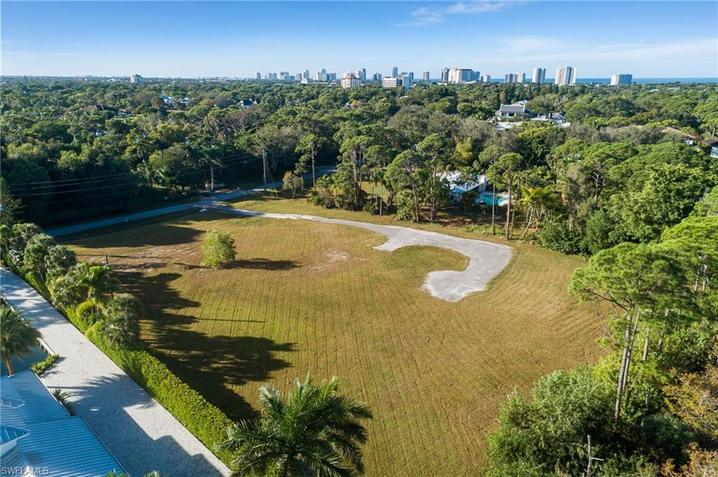 157 Center Street Naples, FL 34108 - Photo 7 of 8