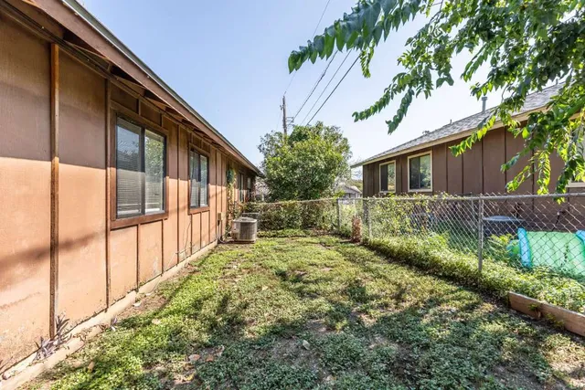 $1,300 | 6201 Berkett Cove, Unit B, Austin, TX 78745