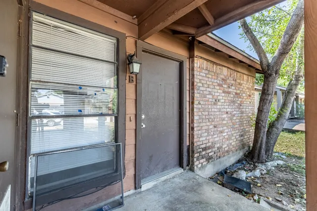 $1,300 | 6201 Berkett Cove, Unit B, Austin, TX 78745