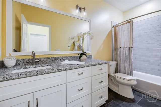 $1,225,000 | 182 Old River Road, Bloomingdale, GA 31302