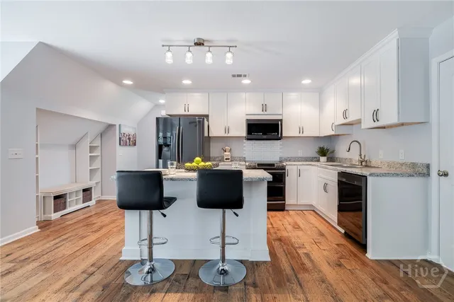 $1,225,000 | 182 Old River Road, Bloomingdale, GA 31302