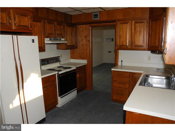 1711 Lancaster Avenue Reading, PA 19607 - Photo 11 of 23 Kitchen