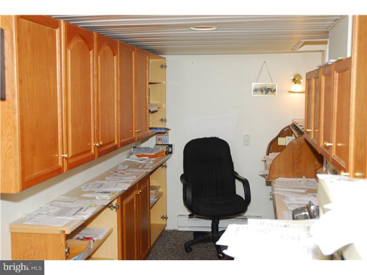 1711 Lancaster Avenue Reading, PA 19607 - Photo 20 of 23 Office / Study