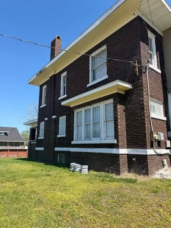 $115,000 | 802 East Poplar Street, West Frankfort, IL 62896