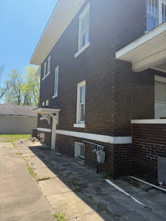 $115,000 | 802 East Poplar Street, West Frankfort, IL 62896