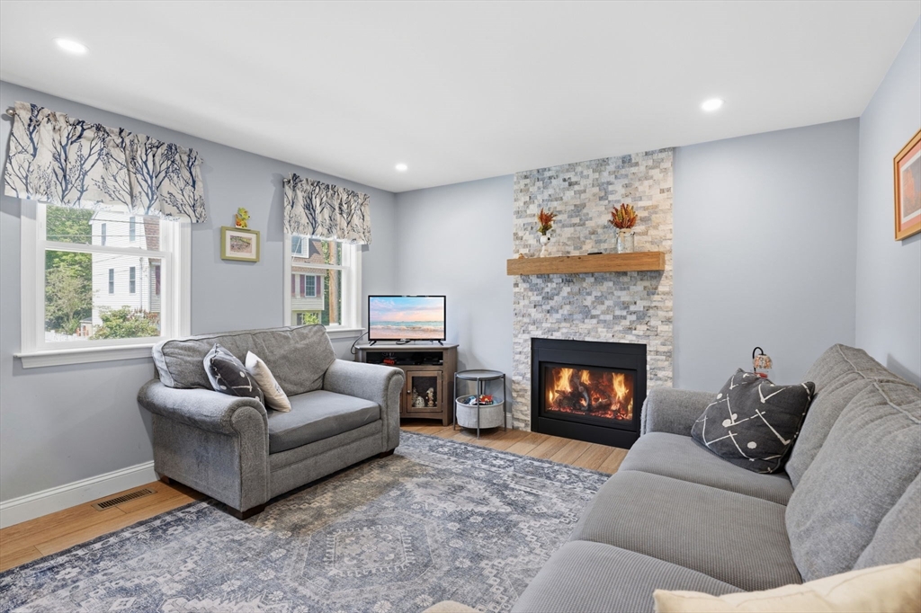 18 Tremont Street Billerica, MA 01821 - Photo 2 of 42