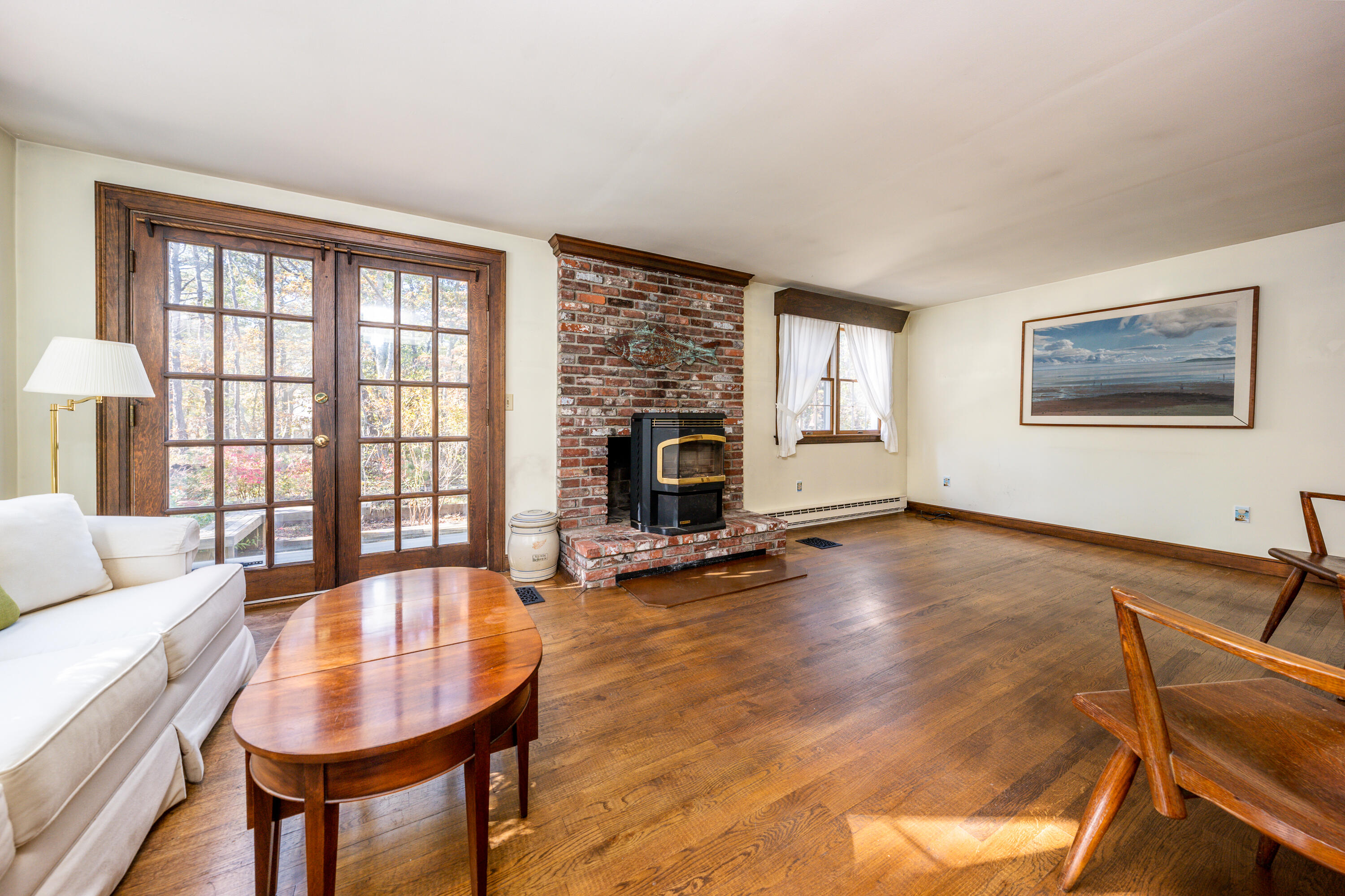 35 Woodlot Road Wellfleet, MA 02667 - Photo 9 of 40 livroom3