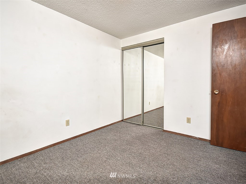 11826 Southeast 165th Street Renton, WA 98058 - Photo 17 of 23 Gallery Image 17