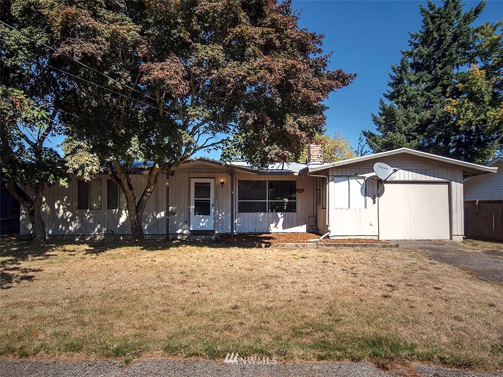 11826 Southeast 165th Street Renton, WA 98058 - Photo 3 of 23 Gallery Image 3