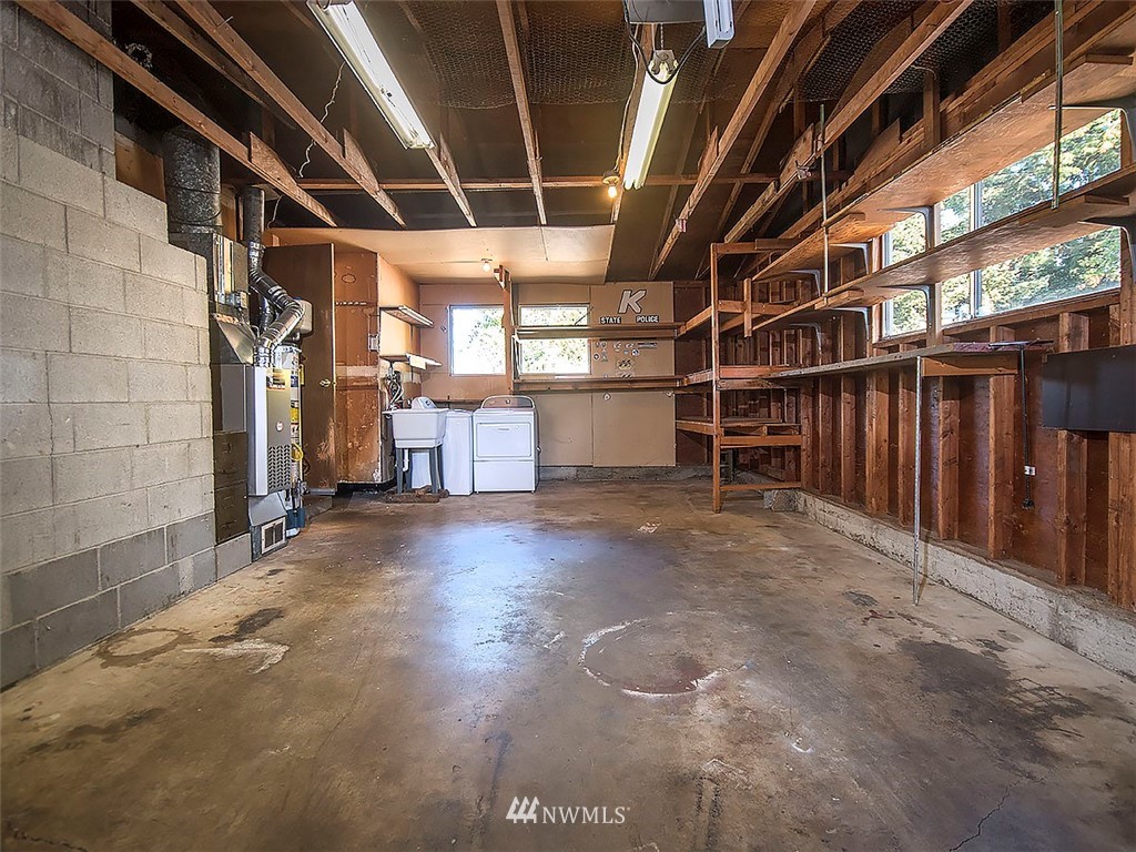 11826 Southeast 165th Street Renton, WA 98058 - Photo 21 of 23 Gallery Image 21