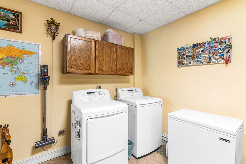 5125 Mineral Springs Road Young Harris, GA 30582 - Photo 38 of 62 a utility room with dryer and washer