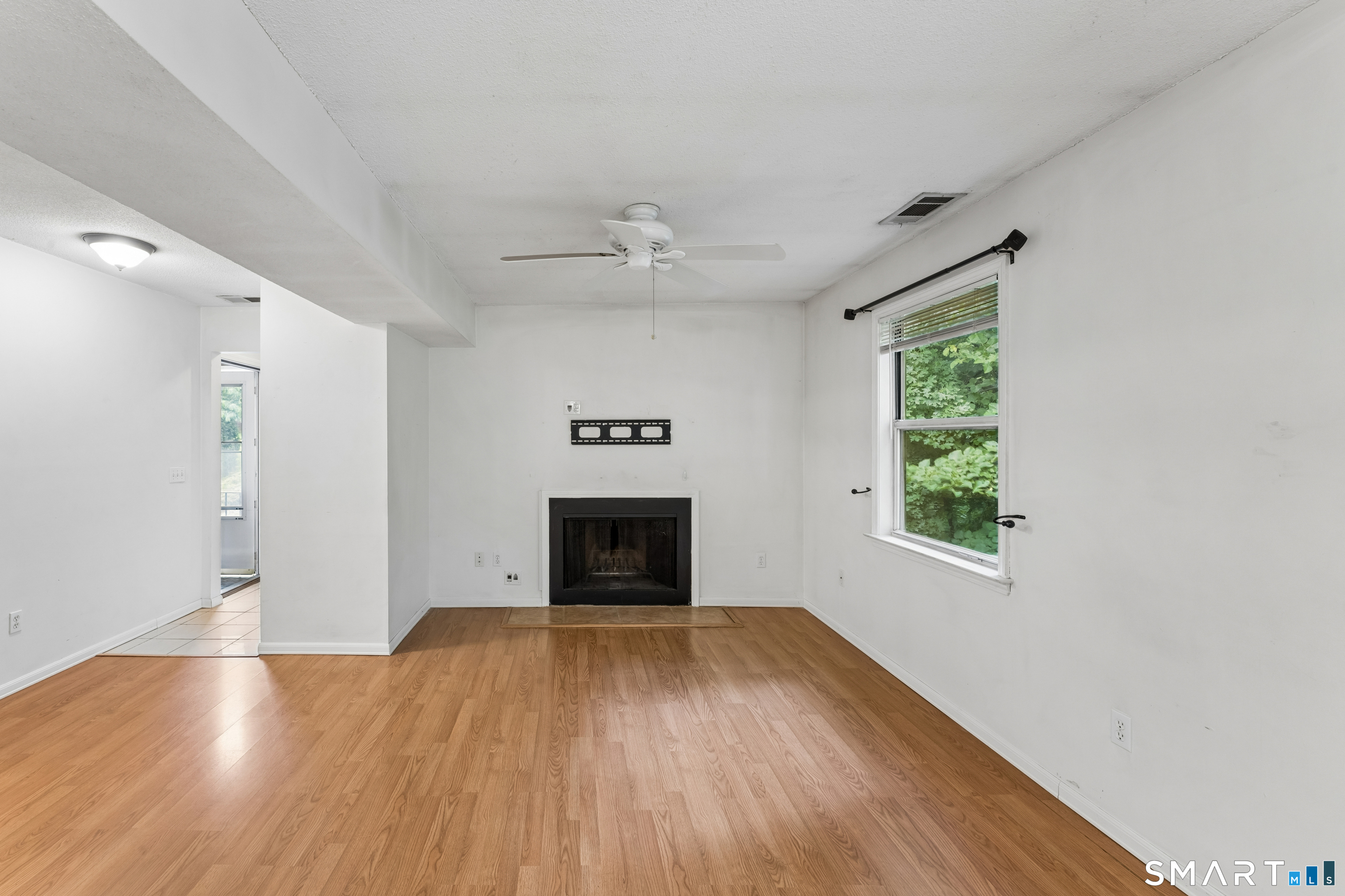 25 Padanaram Road, Unit 47 Danbury, CT 06811 - Photo 8 of 26