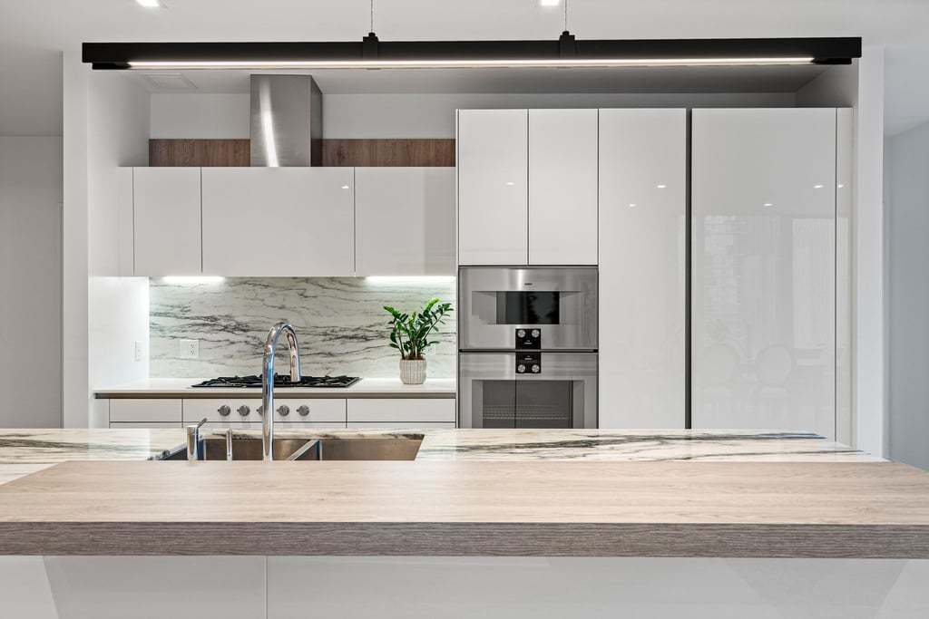 363 East Wacker Drive, Unit 4103 Chicago, IL 60601 - Photo 6 of 34 a view of a kitchen counter top space and cabinets