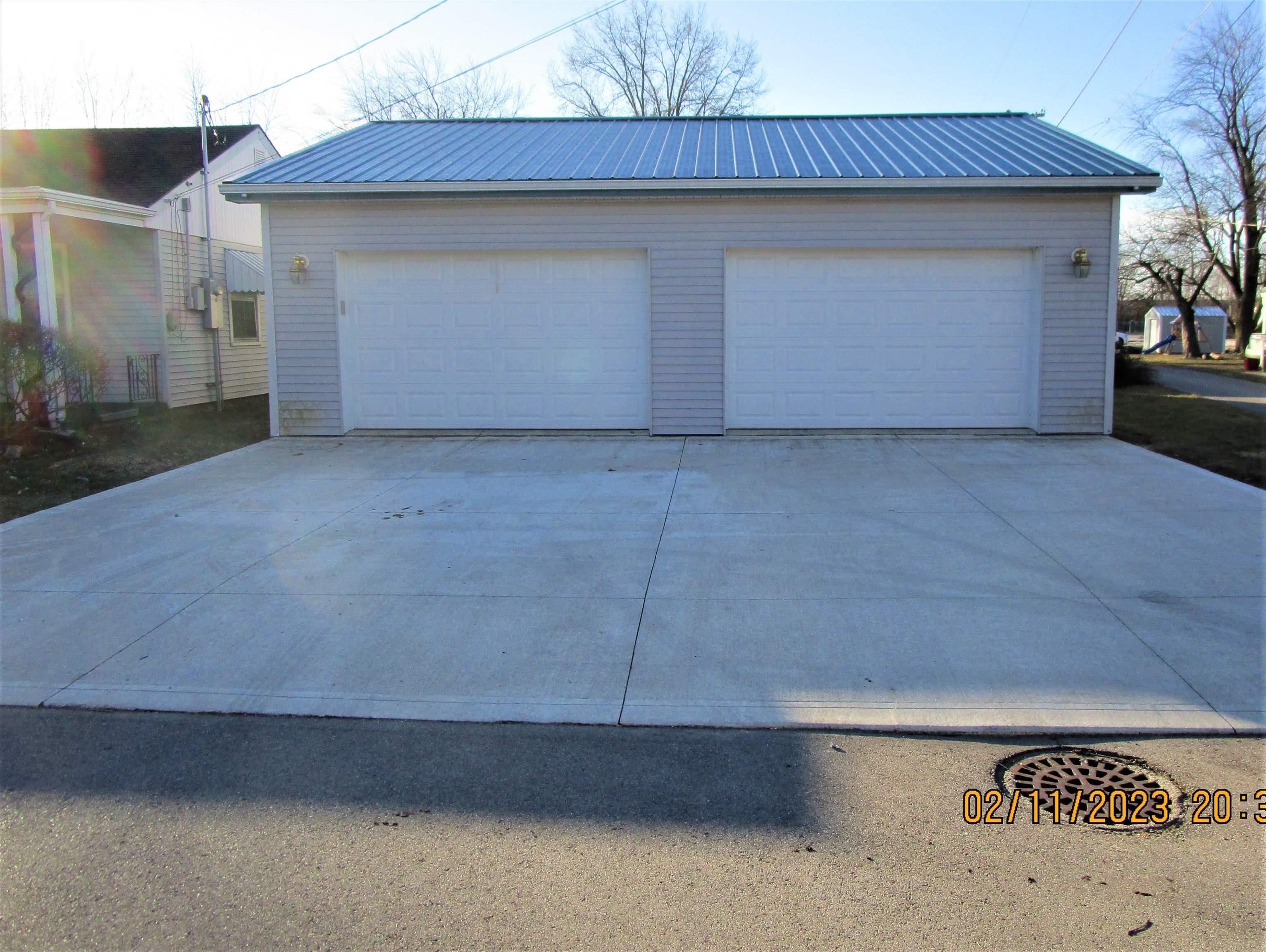 1603 Madison Street Decatur, IN 46733 - Photo 2 of 17