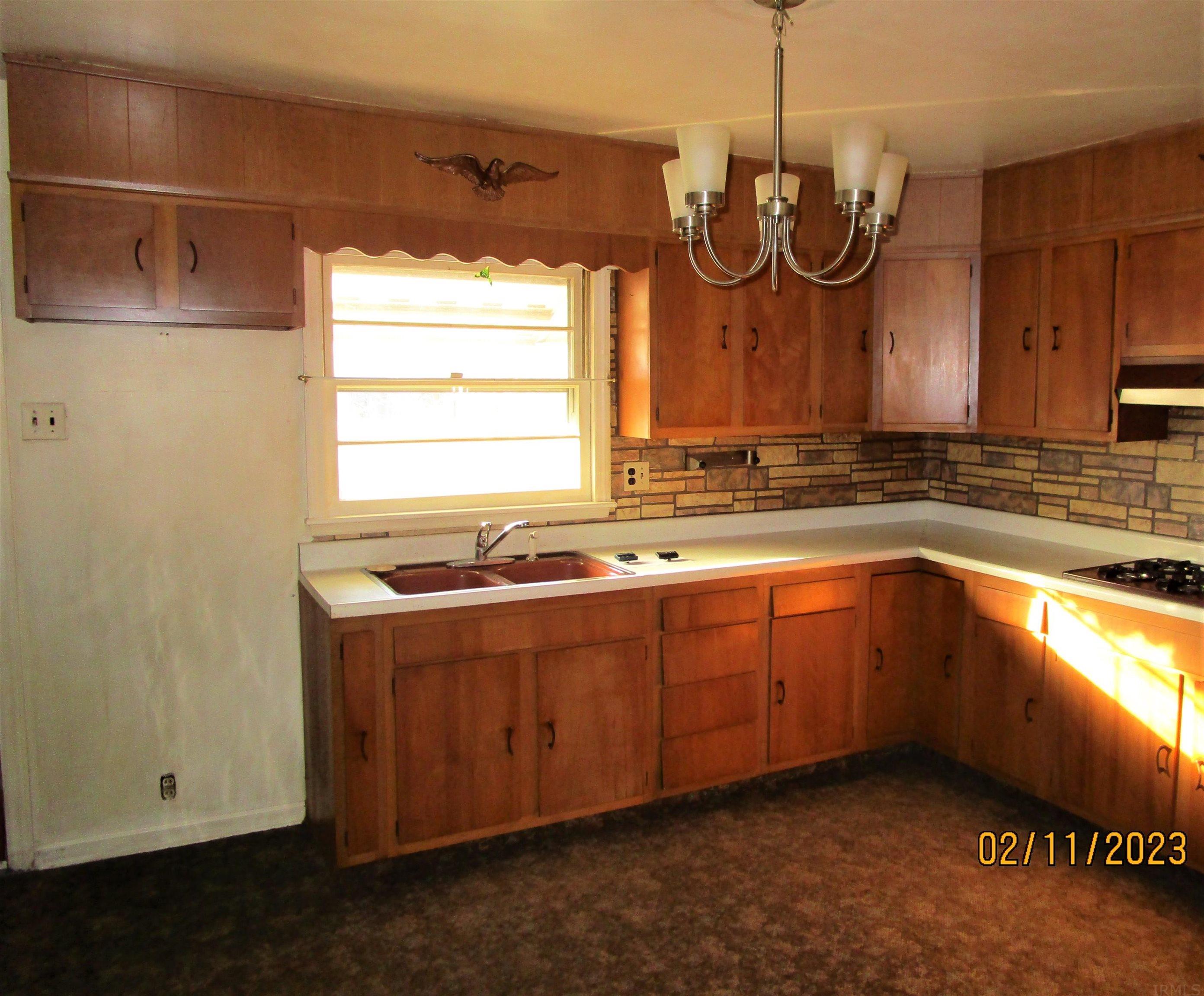 1603 Madison Street Decatur, IN 46733 - Photo 3 of 17