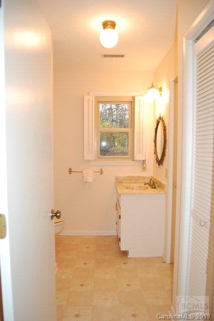 1990 Barnhill Orchard Road Morganton, NC 28655 - Photo 13 of 27 Gallery Image 13