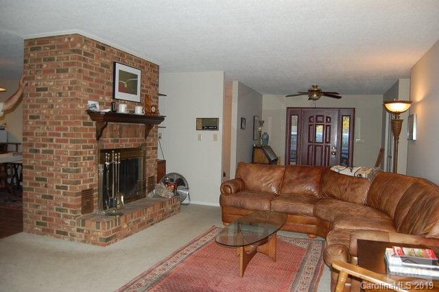 1990 Barnhill Orchard Road Morganton, NC 28655 - Photo 6 of 27 Gallery Image 6