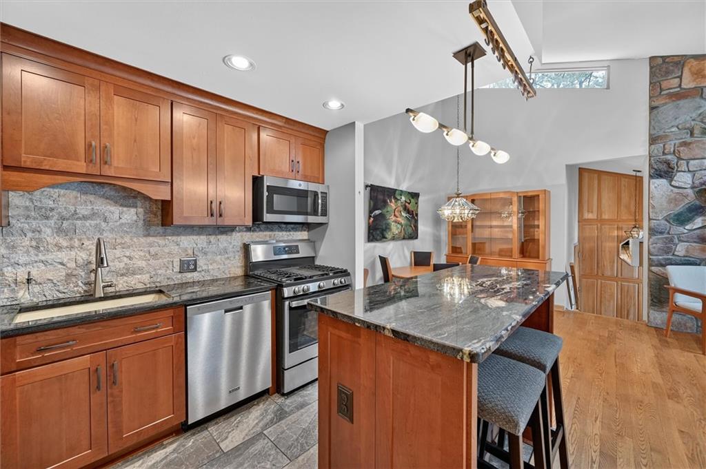 2303 Kenzie Road Pittsburgh, PA 15205 - Photo 13 of 30 Gallery Image 13