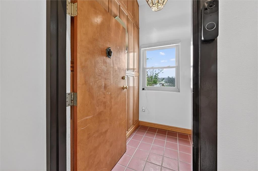 2303 Kenzie Road Pittsburgh, PA 15205 - Photo 2 of 30 Gallery Image 2