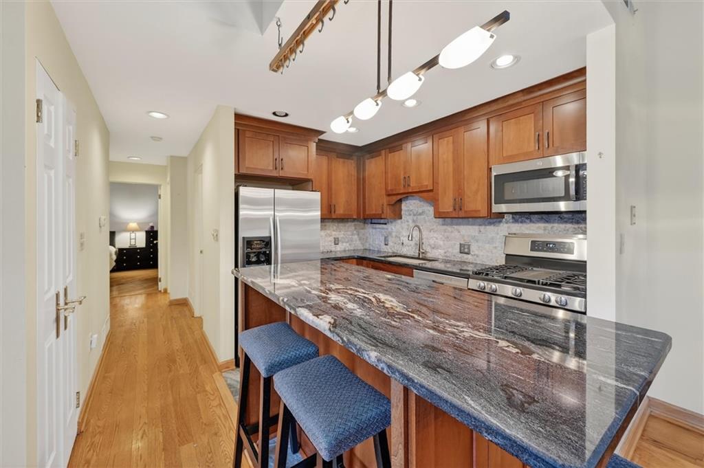 2303 Kenzie Road Pittsburgh, PA 15205 - Photo 8 of 30 Gallery Image 8