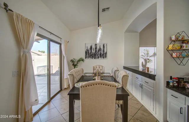 $430,000 | 8146 West Hilton Avenue, Phoenix, AZ 85043