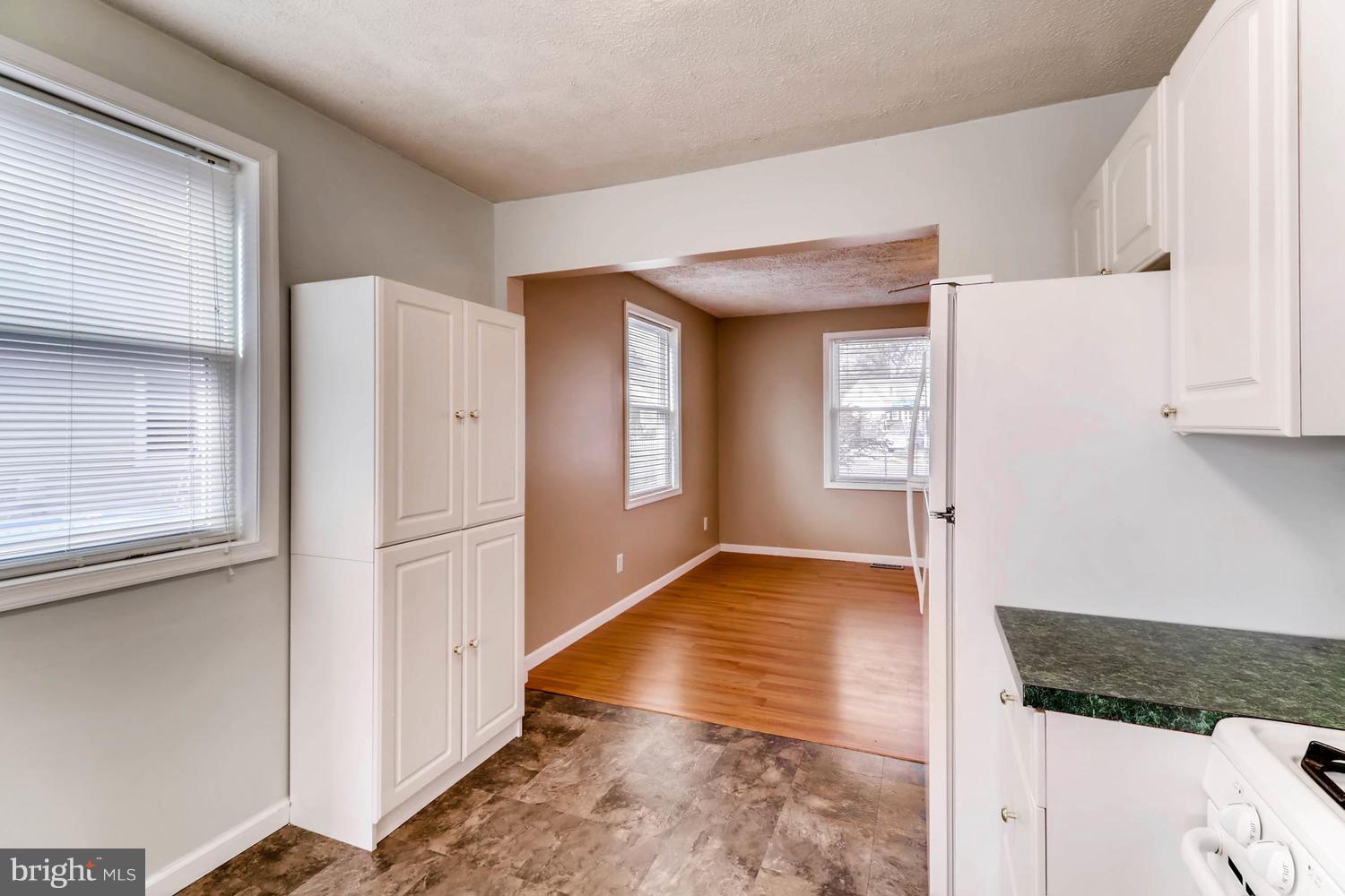 12 Riverside Road Baltimore, MD 21221 - Photo 10 of 28 Kitchen