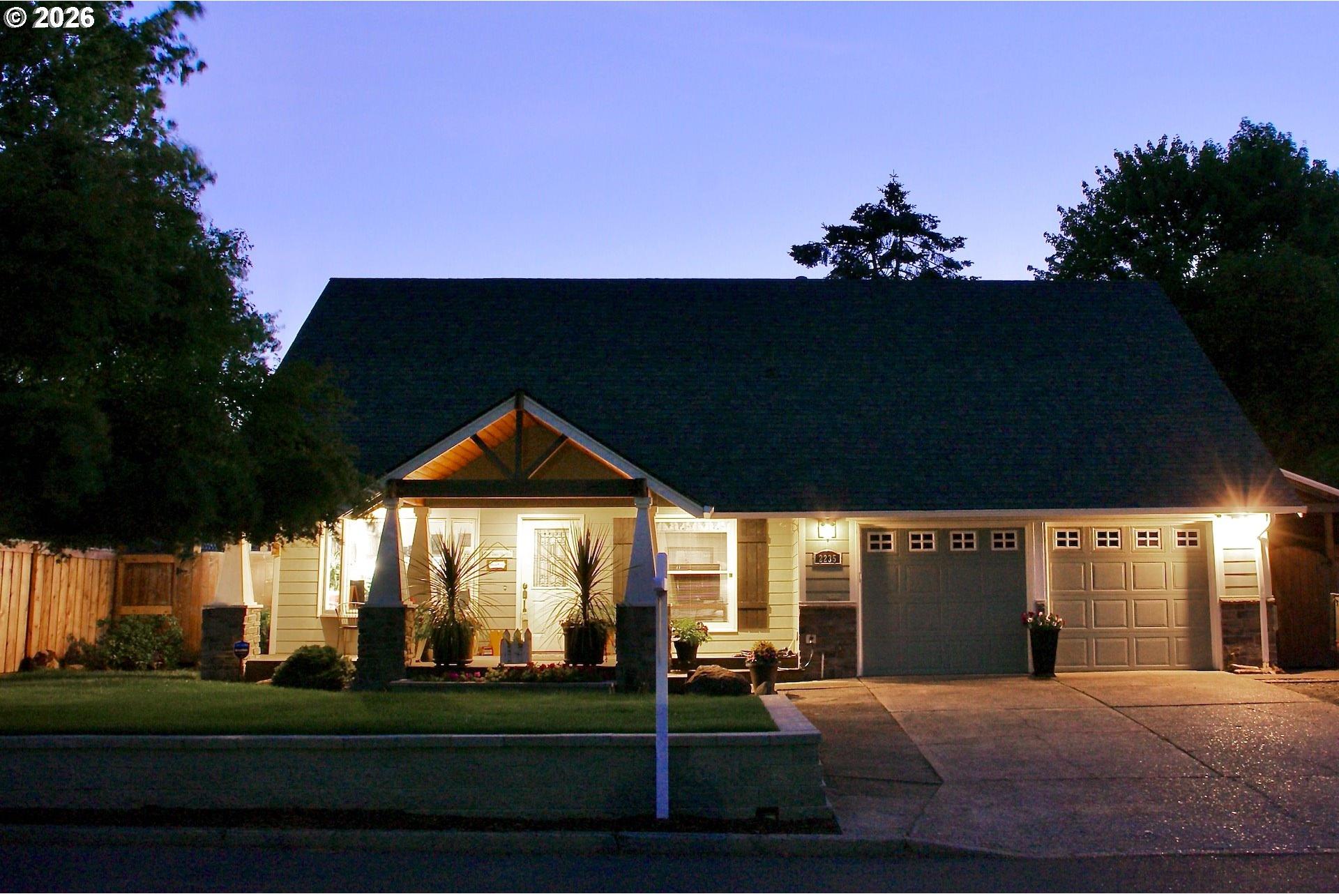 2235 Southwest 194th Avenue Beaverton, OR 97003 - Photo 2 of 39 Gallery Image 2