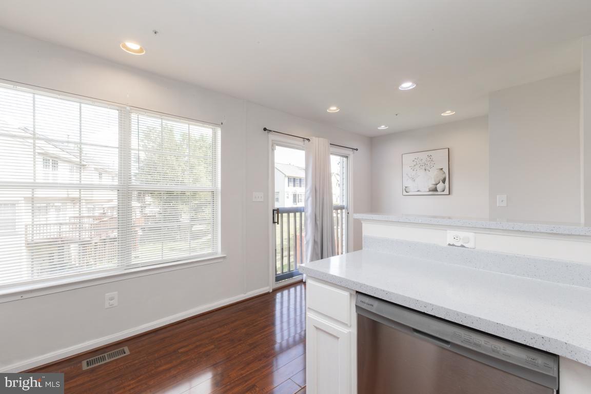 13139 Ripon Place Upper Marlboro, MD 20772 - Photo 11 of 35 Kitchen Area