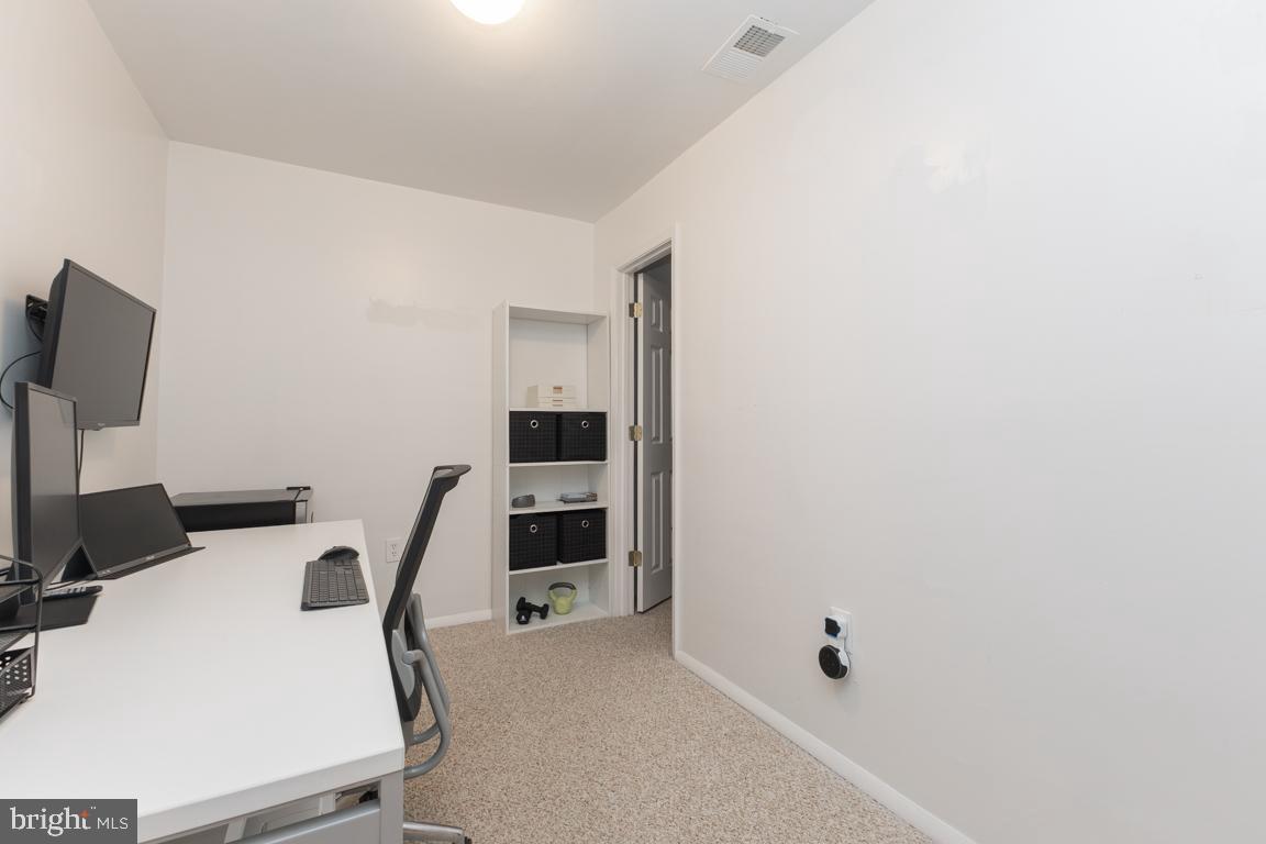 13139 Ripon Place Upper Marlboro, MD 20772 - Photo 22 of 35 Bonus Room (Office, Den, etc. with large closet.