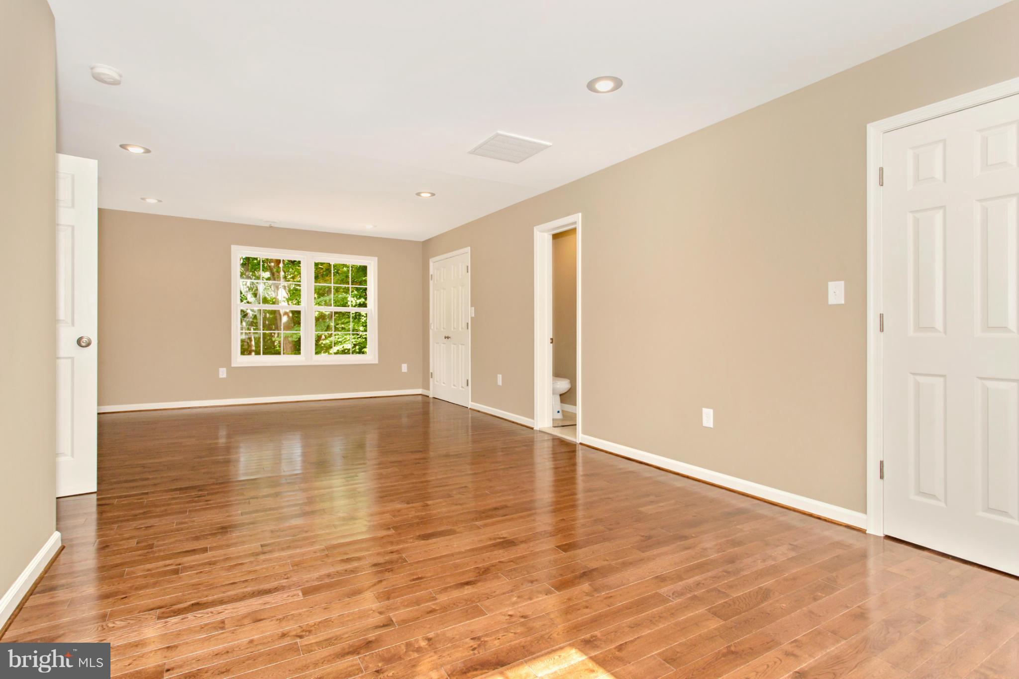 24200 Peach Tree Road Clarksburg, MD 20871 - Photo 12 of 30 Bedroom (Master)