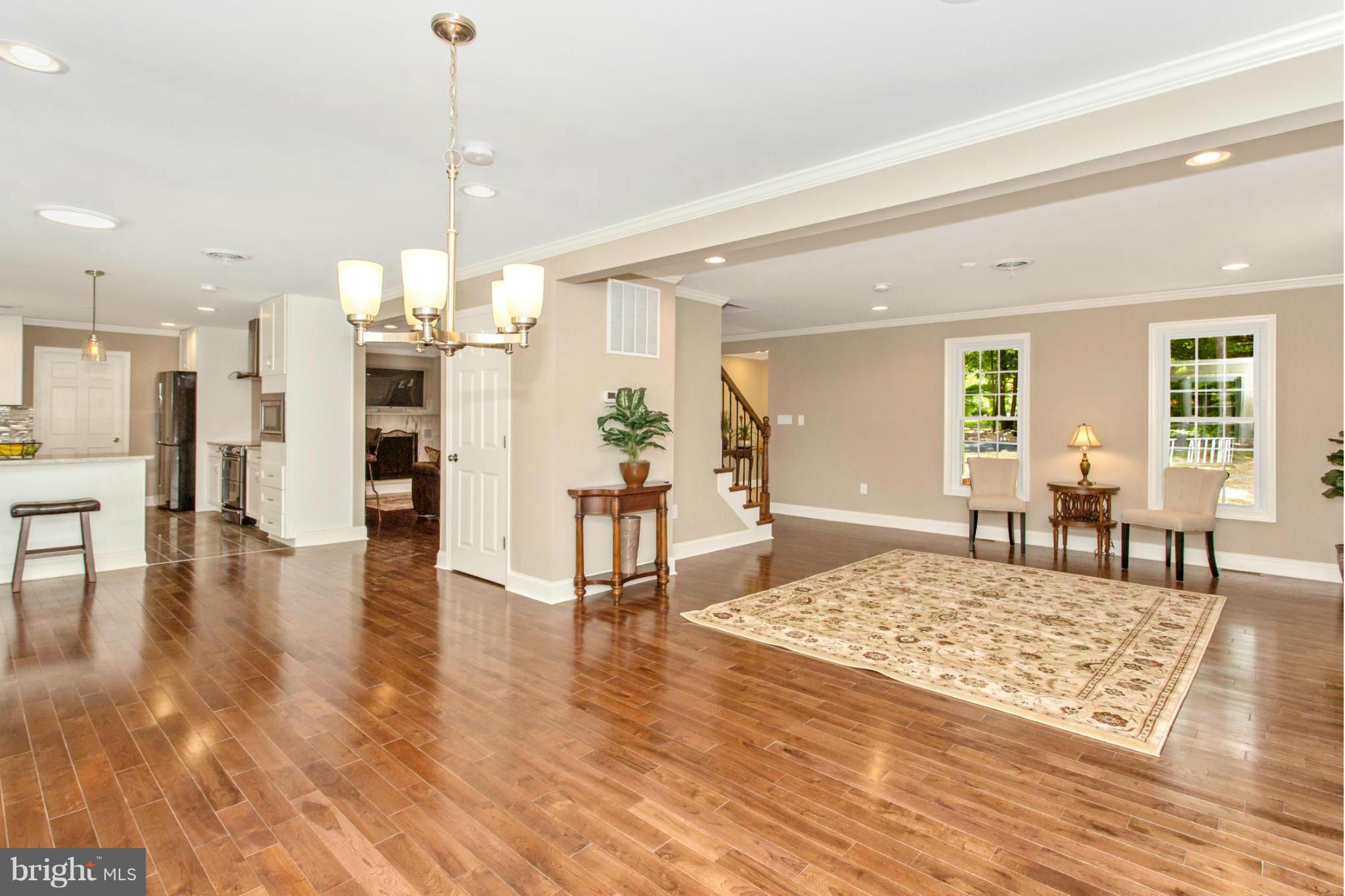 24200 Peach Tree Road Clarksburg, MD 20871 - Photo 10 of 30 Dining Room