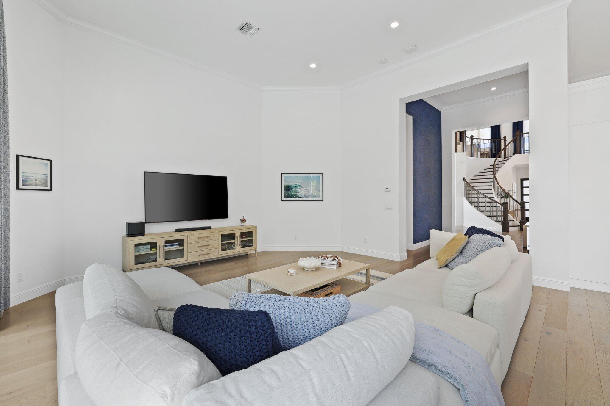 6813 Northwest 25th Way Boca Raton, FL 33496 - Photo 15 of 83 Family room