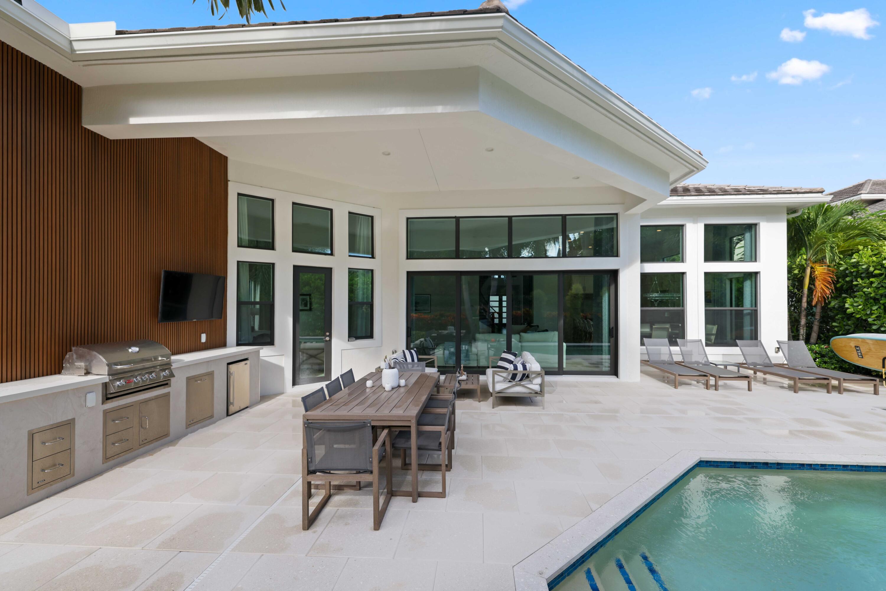 6813 Northwest 25th Way Boca Raton, FL 33496 - Photo 60 of 83 Exterior Rear